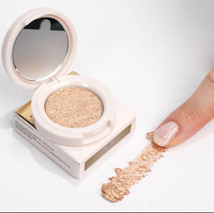 Cómo darle vida a tu rostro con iluminador, rubor y bronzer
