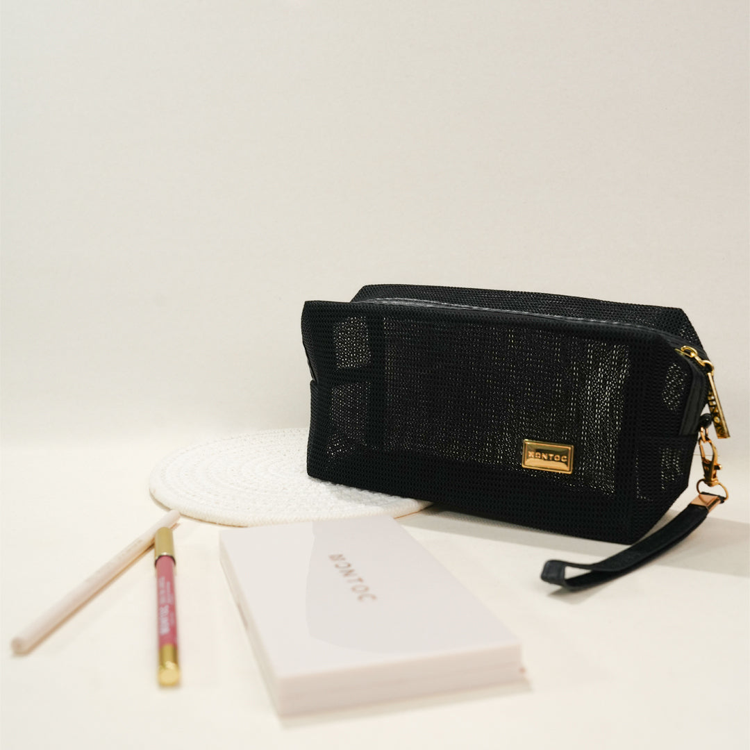 Cosmetiquera negra en malla MN0158
