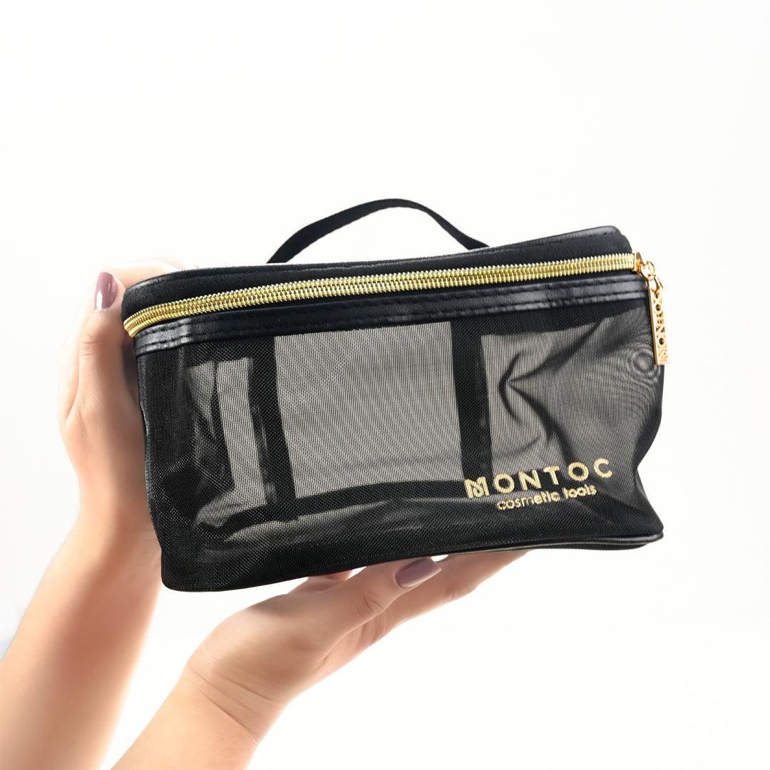 Cosmetiquera negra con cierre dorado MN0152