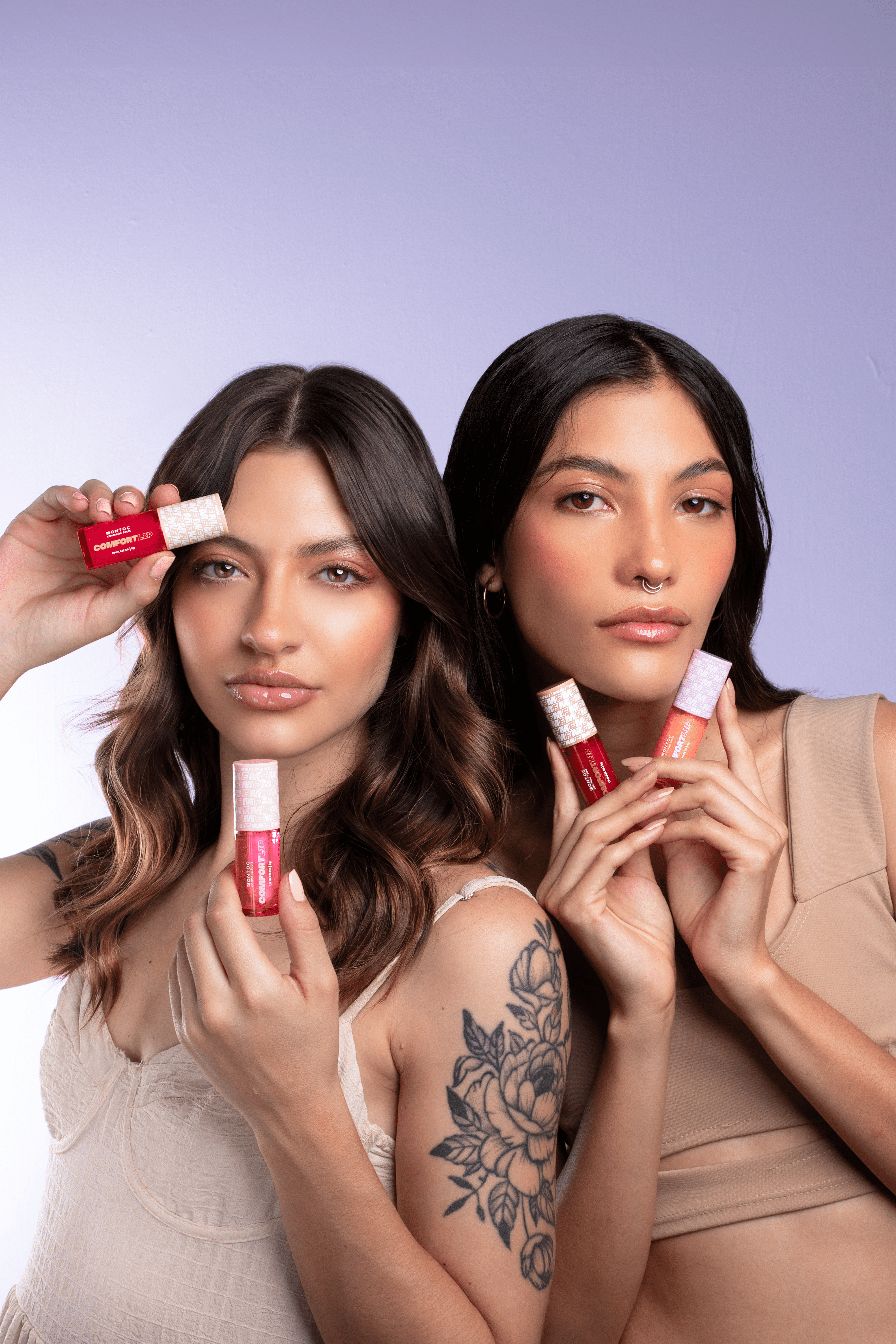 labial diseñado para proteger intensamente y realzar el color natural de tus labios